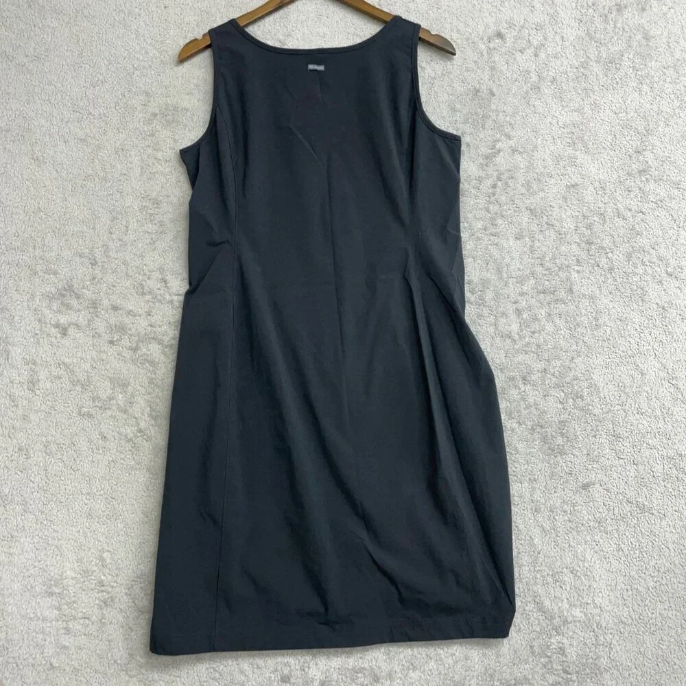 NEW Columbia Women's M Black V-Neck Sleeveless Active Fit Dress Omni-Shade G1642 - Picture 4 of 13